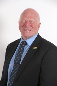 Profile image for Councillor Stephen Giles-Medhurst